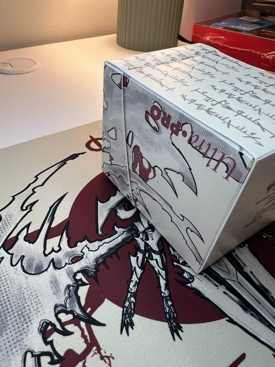 MTG Philadelphia MagicCon 2023 Atraxa Playmat with deck box and