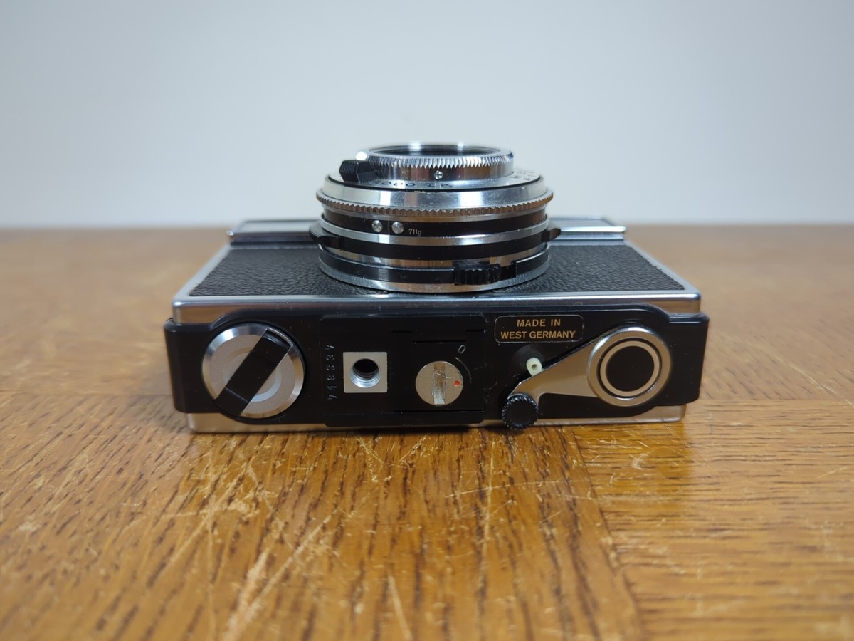 Zeiss Ikon Voigtländer Vitessa 1000 SR Zeiss Ikon Voigtländer Vitessa 1000 SR w/ Case - Tested & Working