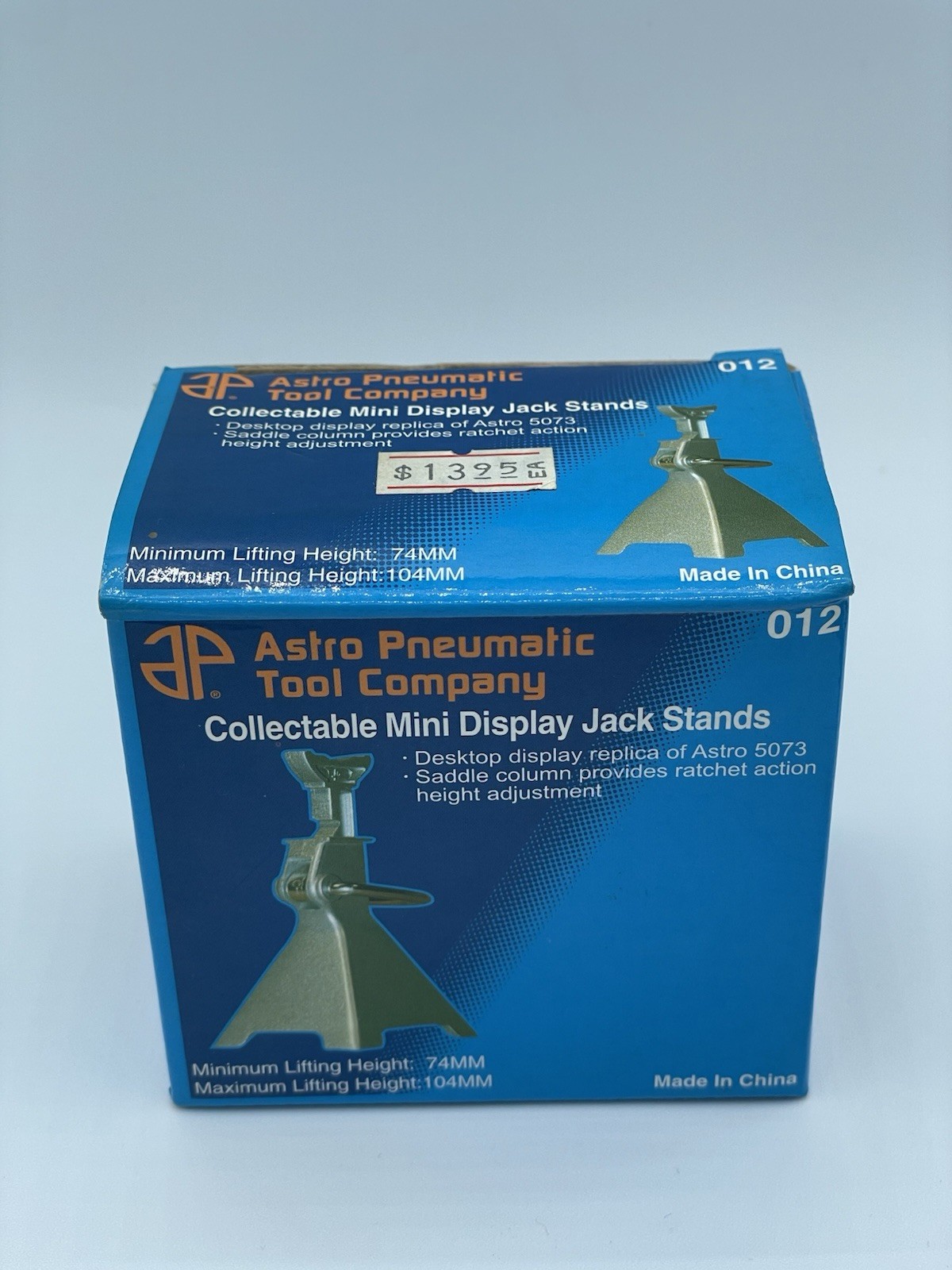 Jack Stands Mini Display Collectable Astroline Model 012 Miniature Set Of 2 Box