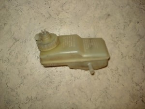 VW T4 Ausgeleichsbehälter Öl Behälter 7D0611303A Bremskraftverstärker Bremse