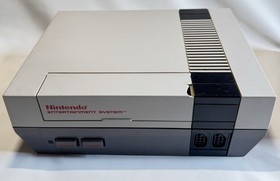 Lot of 2 Nintendo NES Entertainment System Console &ndash; Original NES-001 &ndash; Untested