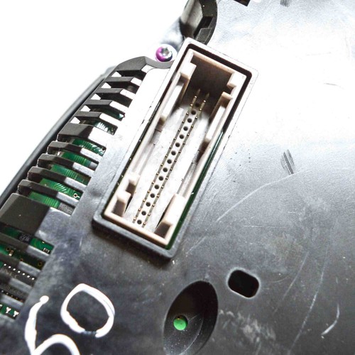 AUDI A4 Avant 8K5, B8 Kombiinstrument 8K0920950C 2.0 Diesel 88kw 2009 2812067 - Picture 3 of 4