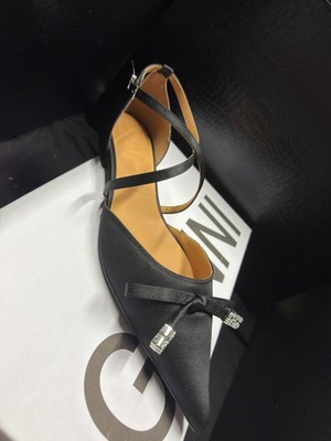Gioseppo women's black shoes size 39