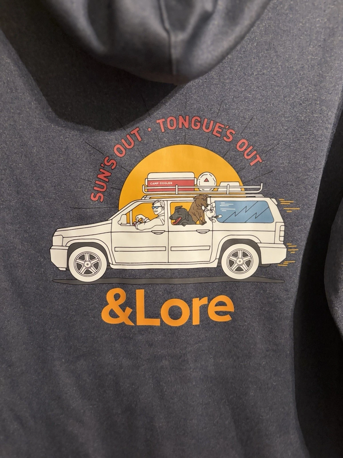 &Lore Hoodie Jacket w/Dogs In SUV Logo Size Medium New image 7