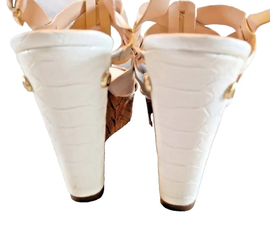 Tacones de cuña Guess Harlea piel de serpiente blanca corcho en relieve talla 10 Foto 4 de 4