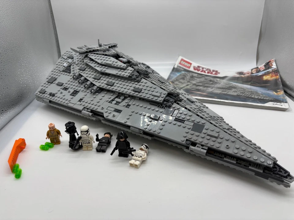 Lego Star Wars First Order Star Destroyer (75190) Minifigures Included and book - Image 2 of 4