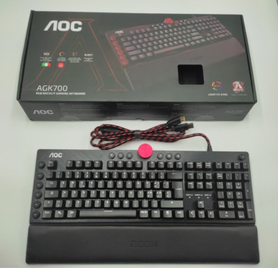Gaming Tastatur AOC AGON AKG700 Italienisches Layout Italiano Cherry MX Red Swit