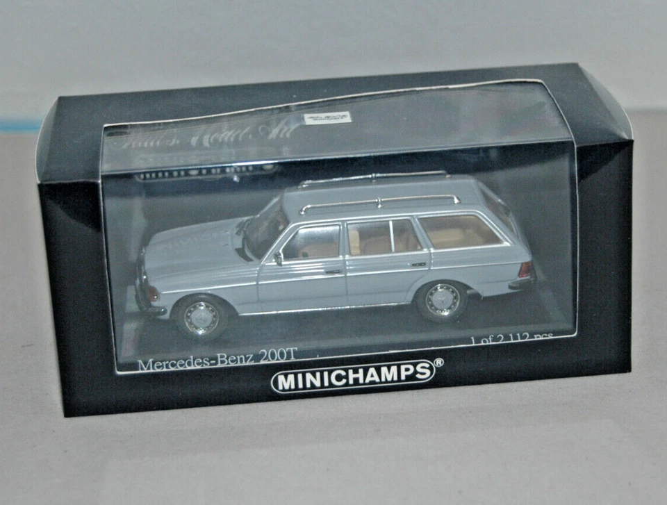 Mercedes-Benz 200 T - W 123 Break Grigio 1980 - Minichamps 1:43 - Immagine 2 di 3
