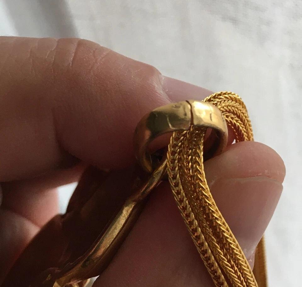 Giorgio Armani Collana Cintura Vintage Metallo Placato Oro Logo GA Ciondolo - Immagine 4 di 4