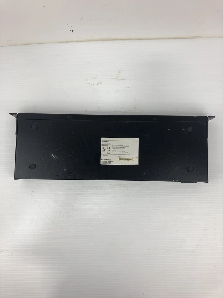 U.S. Robotics USR997932 Port Switch 16-Port 10/100/1000Mbps 100-240VAC - Image 3 of 4
