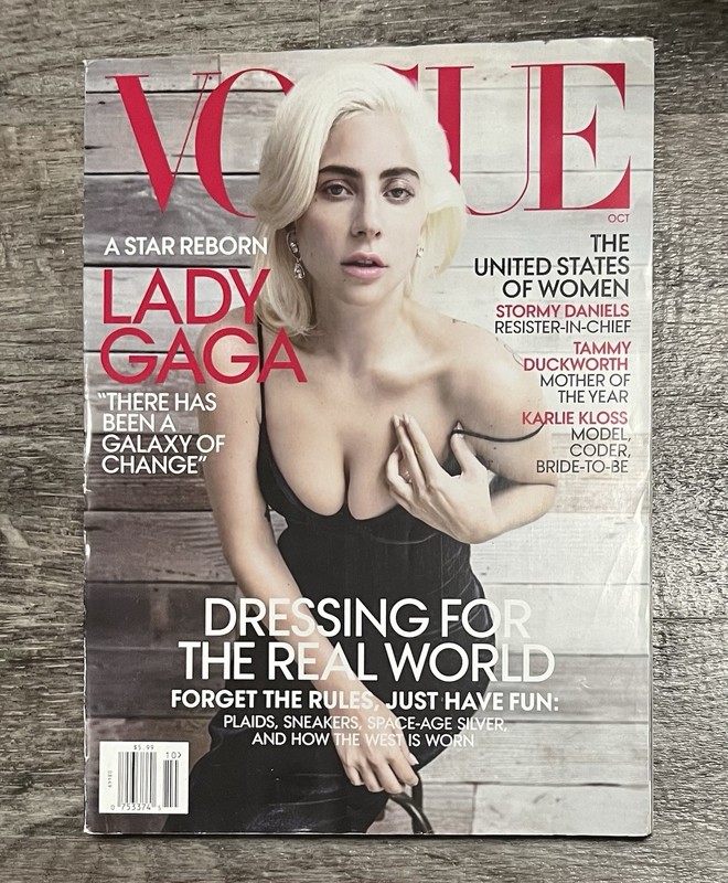 VOGUE October 2018 LADY GAGA Karlie Kloss GIGI HADID Newsstand Copy