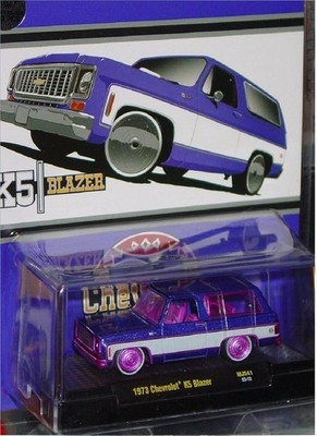 M2 MACHINES 1:64 1973 Chevrolet K5 Blazer Purple & White 31500-MJS41 chase