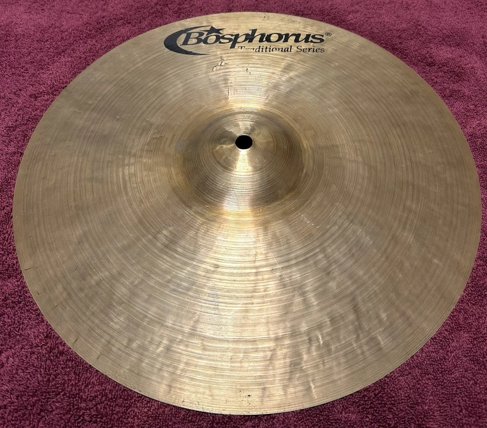 Platillos Hi Hat oscuros serie tradicional Bosphorus 14" (897 y 1077 gramos) Foto 3 de 4