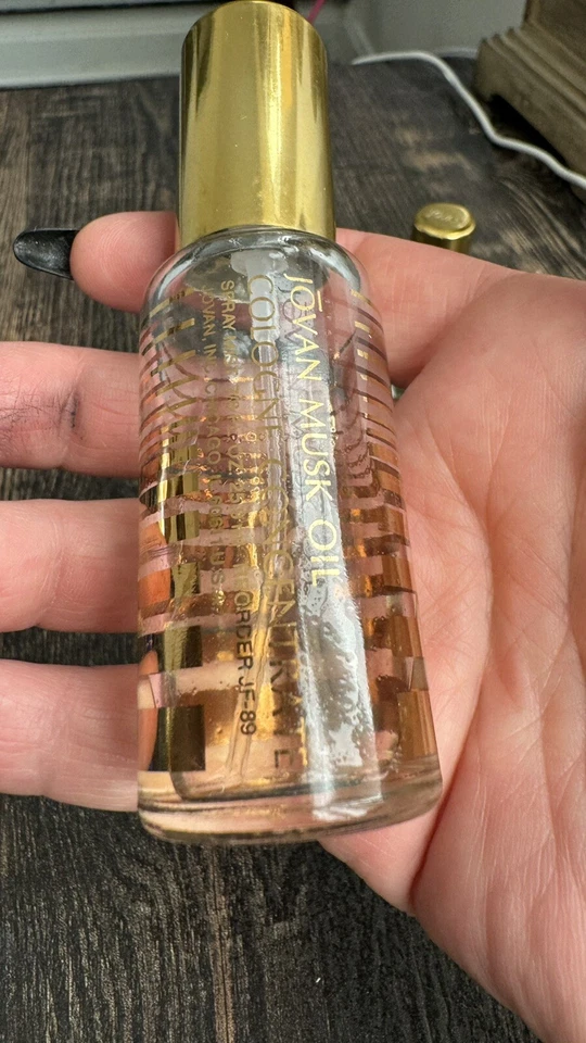 Aceite Jovan Musk - 1/8 fl oz - Descontinuado. Completo. Spray incluido, 40% lleno. Foto 3 de 4