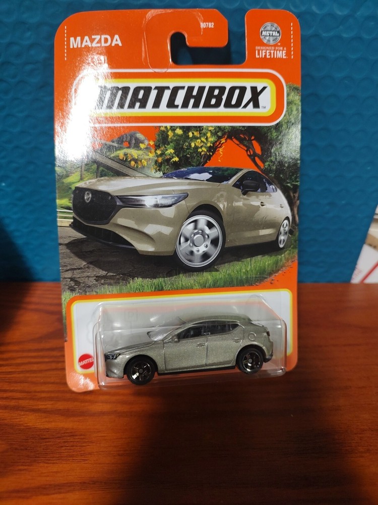 2024 Matchbox #77/100  2019 Mazda 3 Champagne 🆕