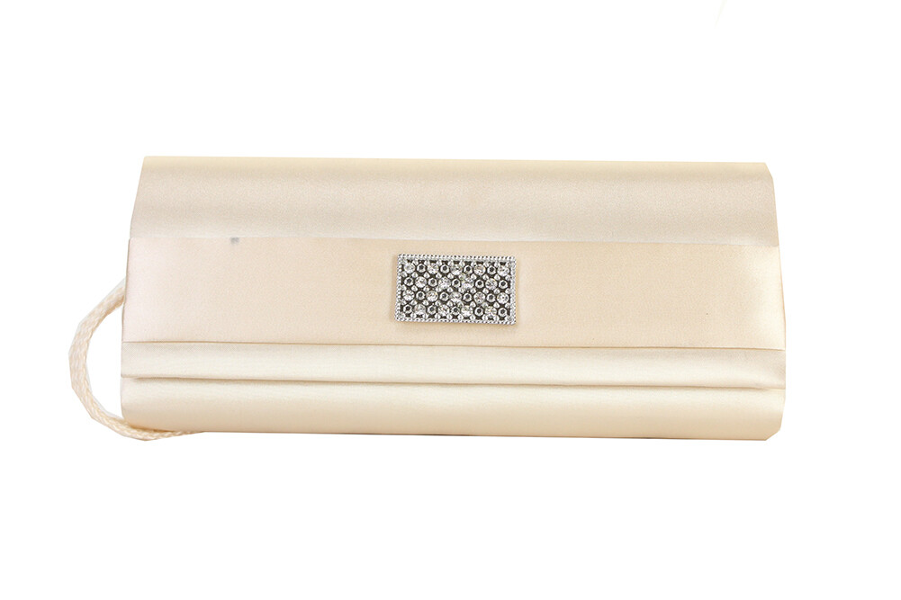 Атласный вечерний клатч Style - Co. New Champagne Jacinda, рекомендованная розничная цена 26,99 .