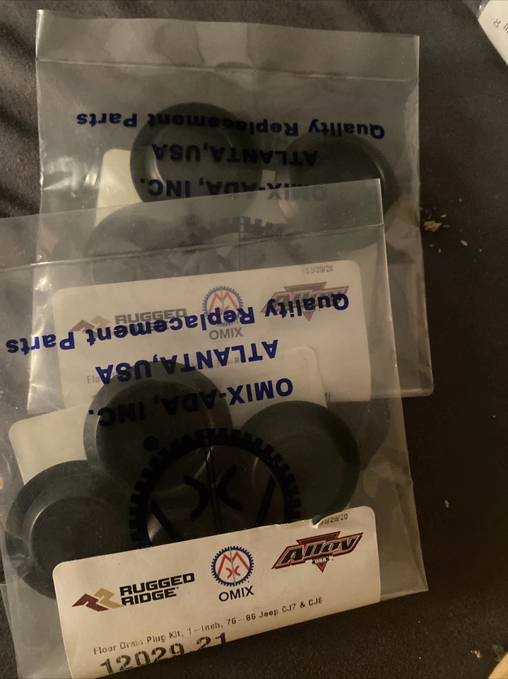 Kit de 4 peças plugue de drenagem de piso 1" para Jeep CJ7 CJ8 76-86 12029.21 Omix-Ada preto  - Imagem 2 de 2