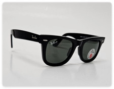 Ray-Ban Polarized Wayfarer Polished Black Unisex 54mm RB2140