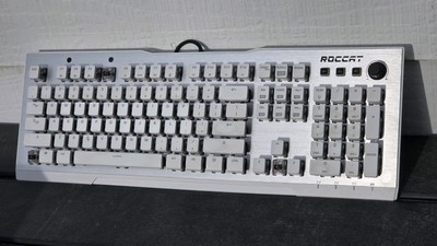 Roccat Vulcan 120 AIMO Mechanical PC Gaming Keyboard Tactile Titan Gray