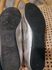 Women's SOFTWALK Leather  $100 Metallic Grey Ballet Flats Size 10 — photo 5