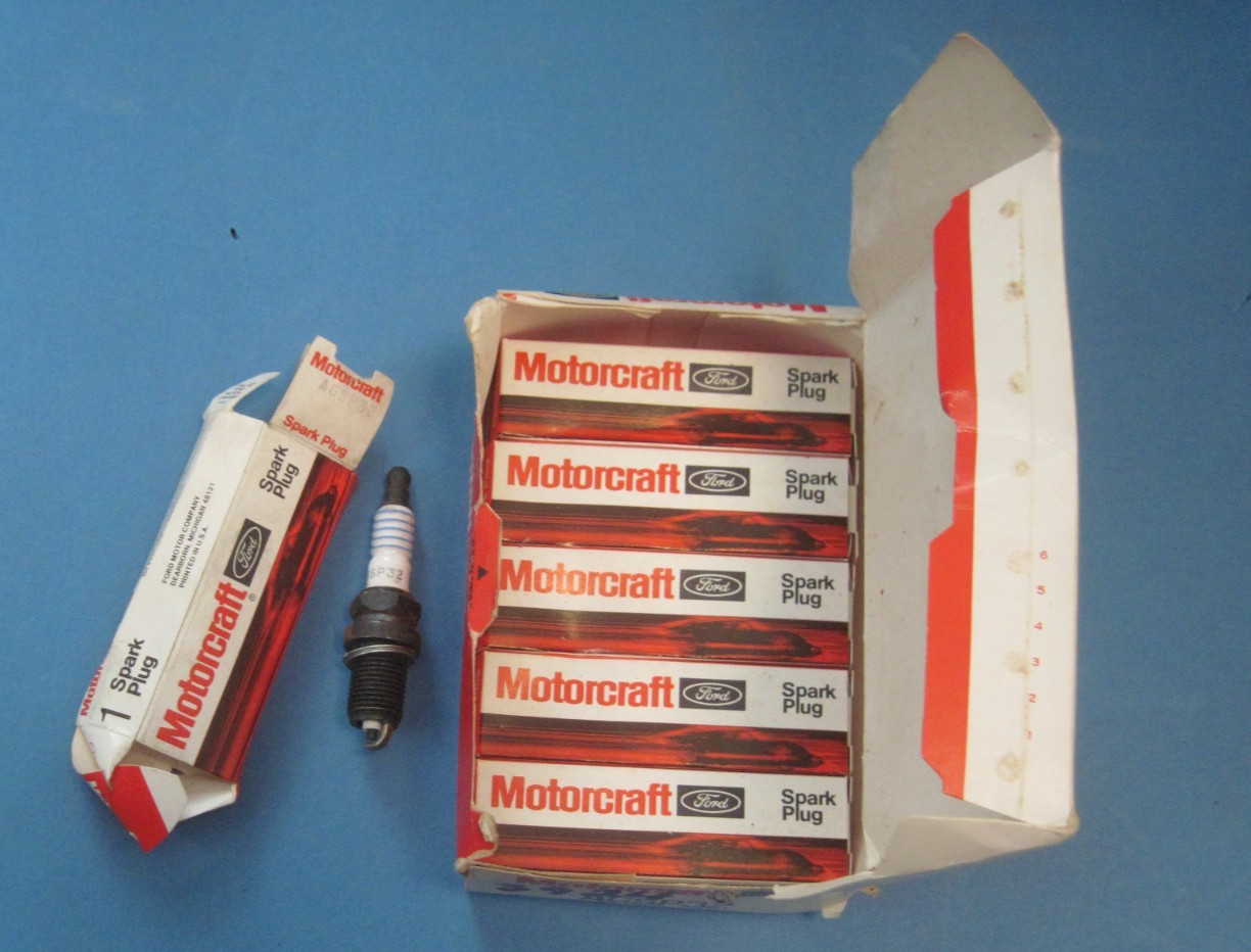 group of 6 new old stock Motorcraft spark plugs AGSP32