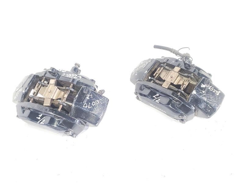 Maserati Quattroporte Front Brembo brake caliper with pads Black P/N 20833300
