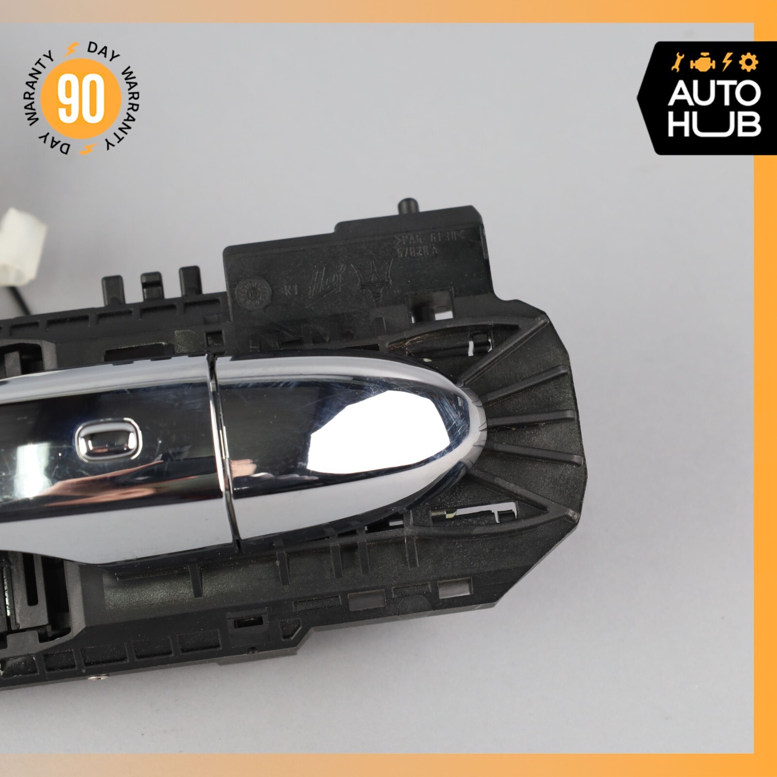 Maserati Levante M161 Front or Rear Right Side Exterior Door Handle OEM 64k