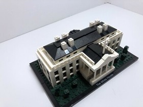 LEGO Architecture: The White House 21006.