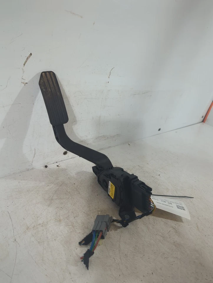 Pedal acelerador Range Rover Evoque cupé 3 puertas 2011-2019 bj32-9F-836-DB M74 - Imagen 3 de 4