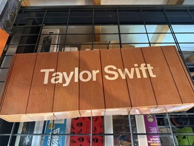 Official Taylor Swift Midnights Vinyl Clock (No Vinyl Records Incl)  BRAND NEW 