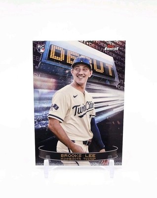 2025 Topps Finest Brooks Lee Rookie Debut No. D-2