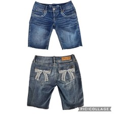 VINTAGE 80  s Seven 7 Women  s Size 27 Blue Denim Bermuda Shorts Embroidered Logo