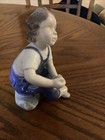 B&G BING & GRONDAHL Help Me Mom Boy with Shoe Figurine #2275 Copenhagen ~Denmark — photo 1