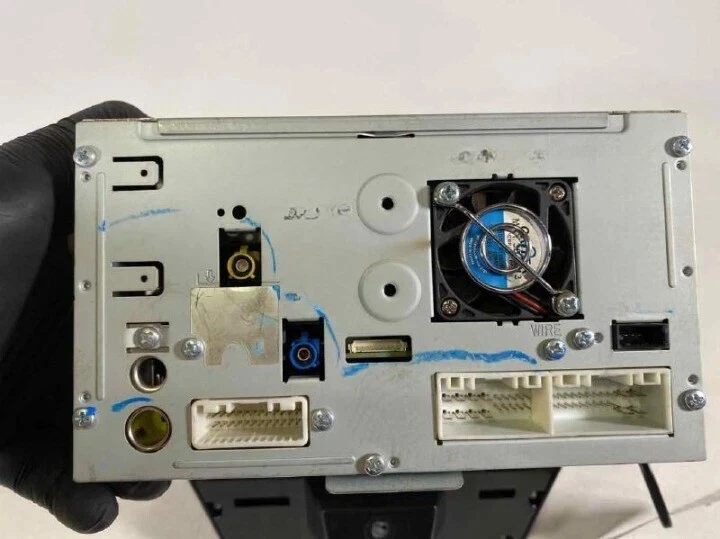 Receptor de radio CD Hyundai Santa Fe 2013-2016 con navegación Foto 2 de 2