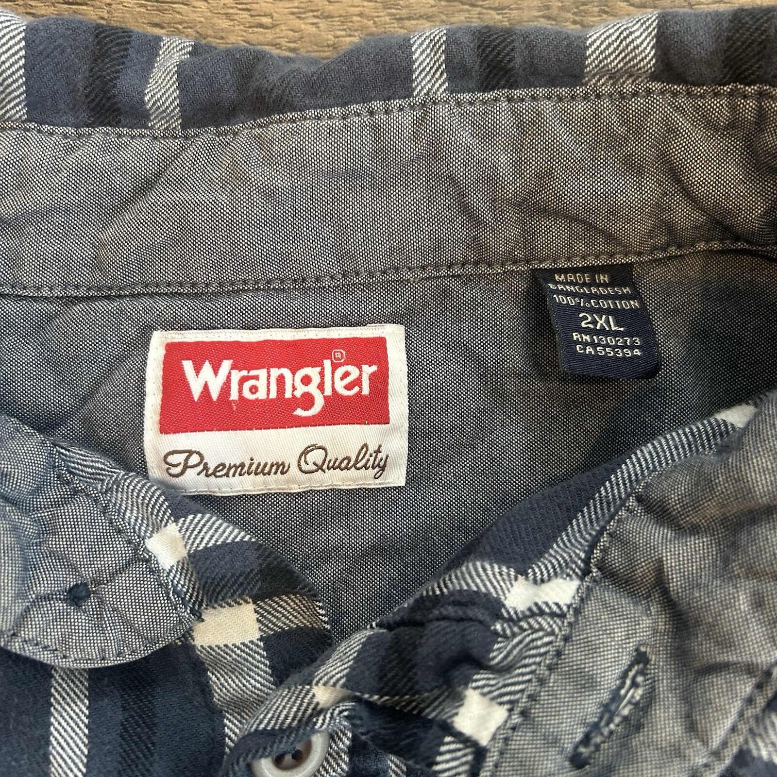 Wrangler Blue Plaid Button Down Collared Casual S… - image 3