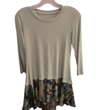 LOGO By Lori Goldstein Stylish Olive Green Women's Top with Camouflage Hem
