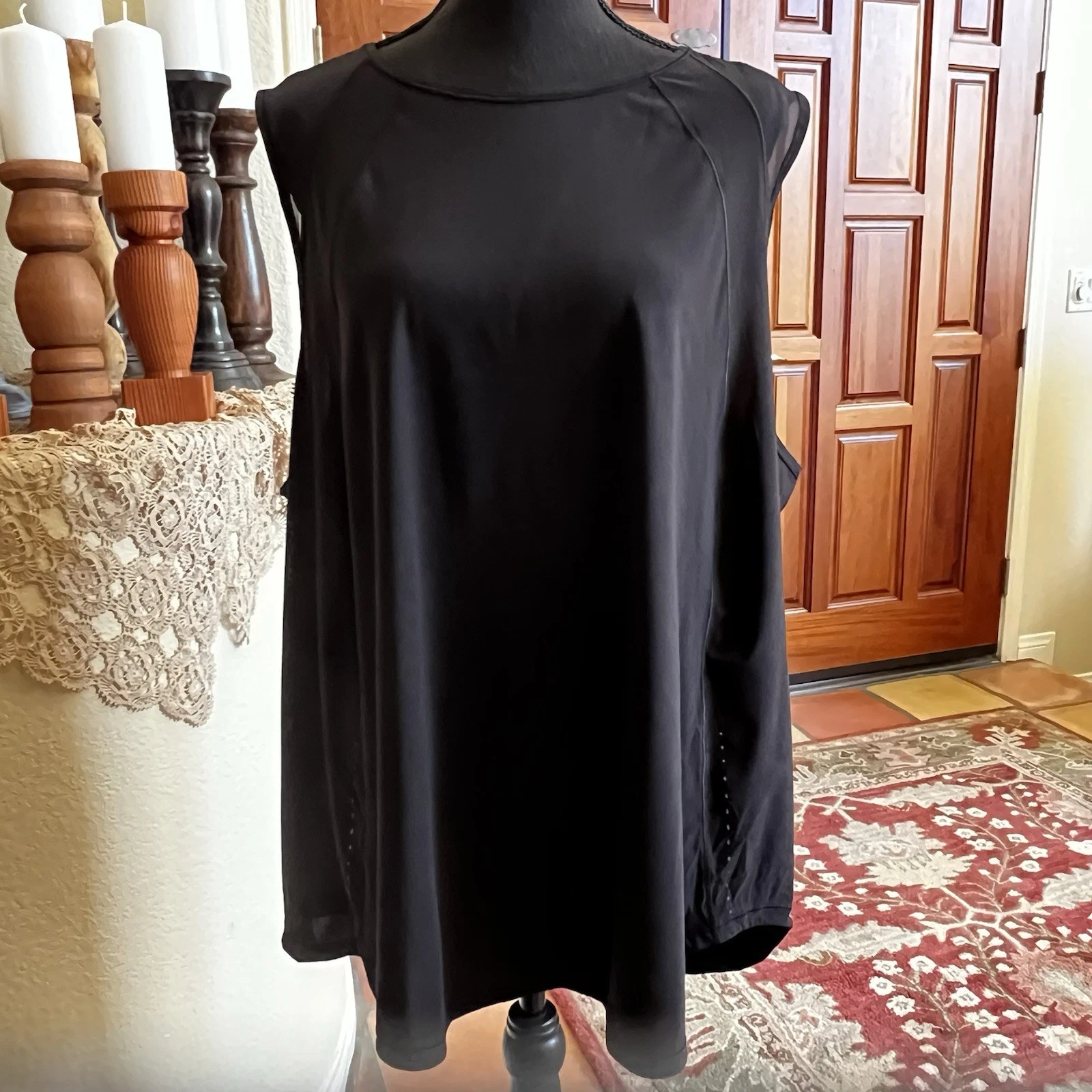 Lululemon Women’s Black Sculpt Tank Top