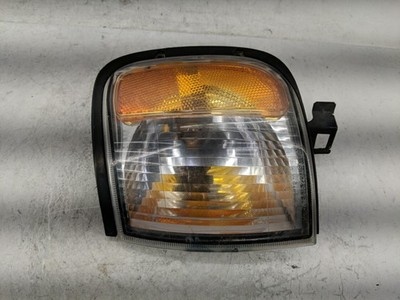 2001-2002 Isuzu Rodeo Passenger Right Oem Head Light Headlight Lamp CUIA2