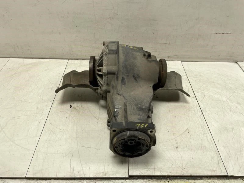 Audi A8L 2004 4,2 Quattro portador diferencial trasero con protector de eje izquierdo y derecho Foto 4 de 4