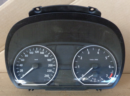 BMW  1ER  E81 E82 E87  TACHO KOMBIINSTRUMENT  9110191-03