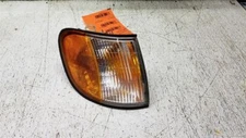Passenger Corner/Park Light Park Lamp-turn Signal Fits 98-00 SPORTAGE 945918