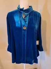 NWT John Mark Velvet Wire Collar 3/4 Sleeve Button FRONT Emerald Green Top Sz L