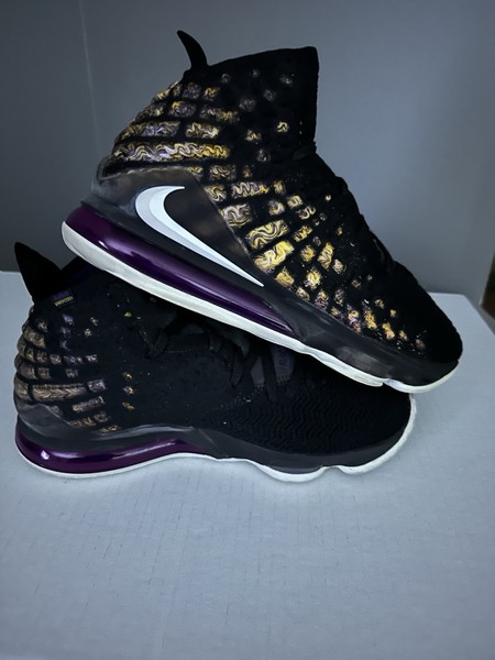Nike LeBron 17 Lakers Talla 10.5 Hombre Con Caja Original 🔥🔥 5