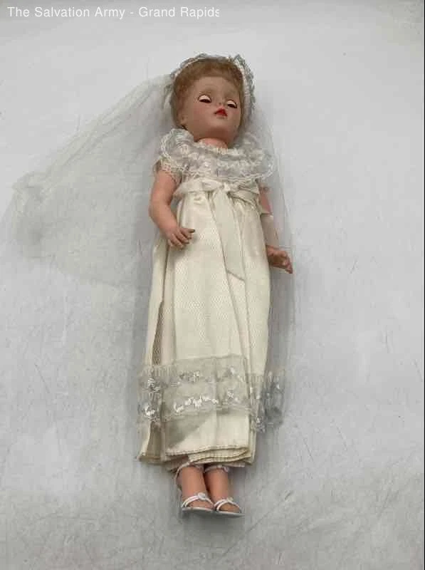 90’s Vintage Poupée Mannequin 29cm BETTY BRIDE BLONDE Neuve