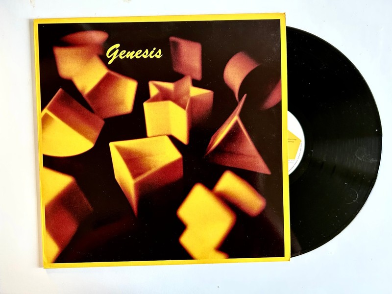 NEAR-MINT VINYL LP - ORIGINAL 1983 1ST UK PRESSING - GENESIS BY GENESIS - GENLP1