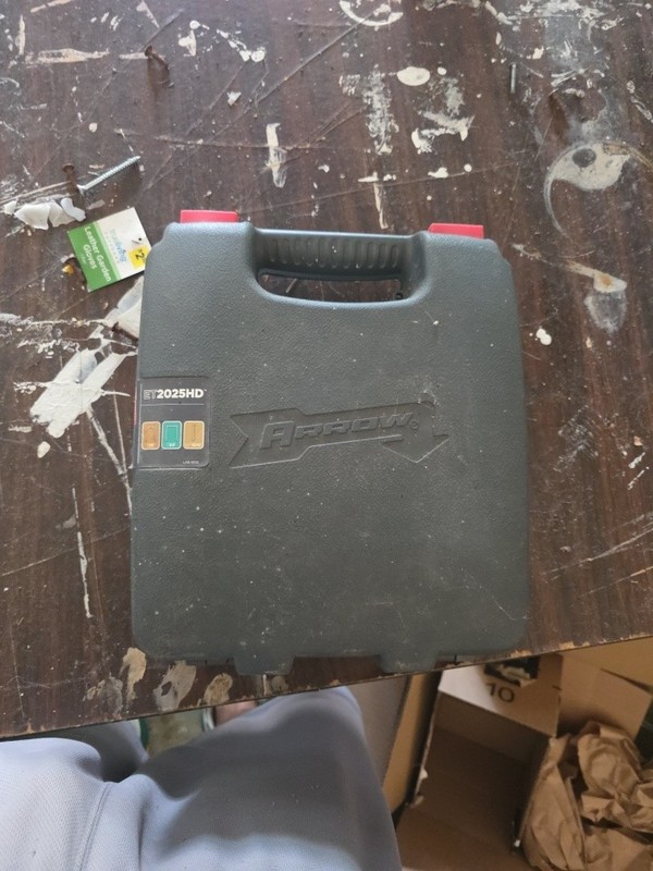 Arrow ET2025 Electric Stapler & Nail Gun 110v Brad Nailer Staples with Case