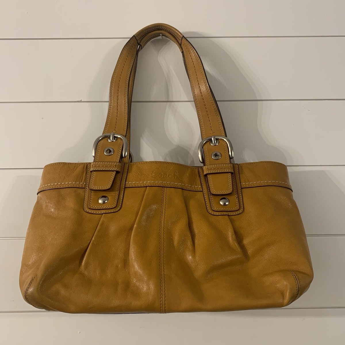 バッグ Vintage Coach Leather Hampton Soho Bag Vintage COACH Hamptons Soho Hot Pink/Fuchsia Leather Satchel