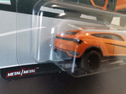 HOT WHEELS LAMBORGHINI URUS - Foto 3 di 8