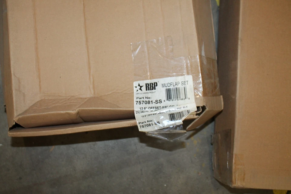 Juego de guardabarros RBP 757081-SS 12,5 pulgadas desplazamiento 5/8 GM lado trasero negro Foto 2 de 3