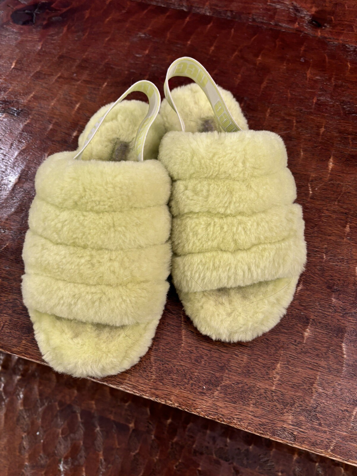 PANTOFOLA D’ORO Ciabatte da donna UGG Fluff Yeah Citrino giallo fluo zeppa slide taglia 5 *così preppy*